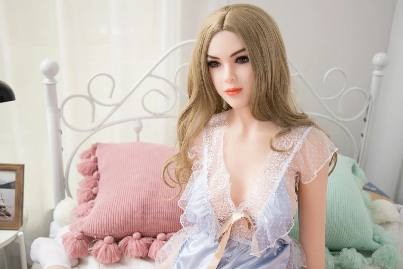 AI Ultra realistic Sex Robot - Madelyn view 3