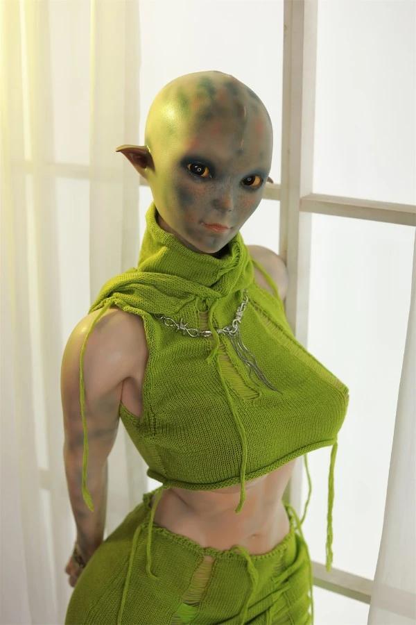 Test de la poupée sexuelle Rifrano Nalani Fantasy Alien 153 cm